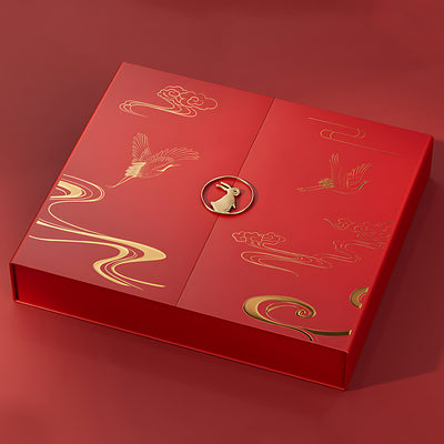 Hộp quà hoa trăng mở kép màu đỏ - logo thỏ vàng kim loại với họa tiết phượng hoàng bay trên mây