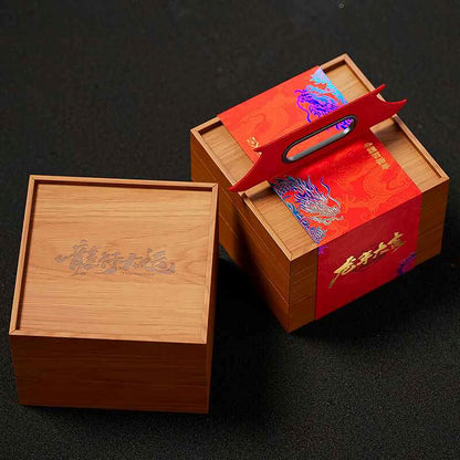 Hộp Quà Tặng Hạt Thông Năm Rồng