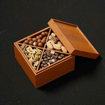 Hộp Quà Tặng Hạt Thông Năm Rồng