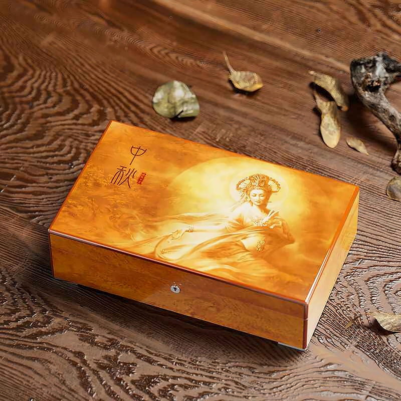 Hộp Bánh Trung Thu Khắc Chạm Truyện Thần Thoại